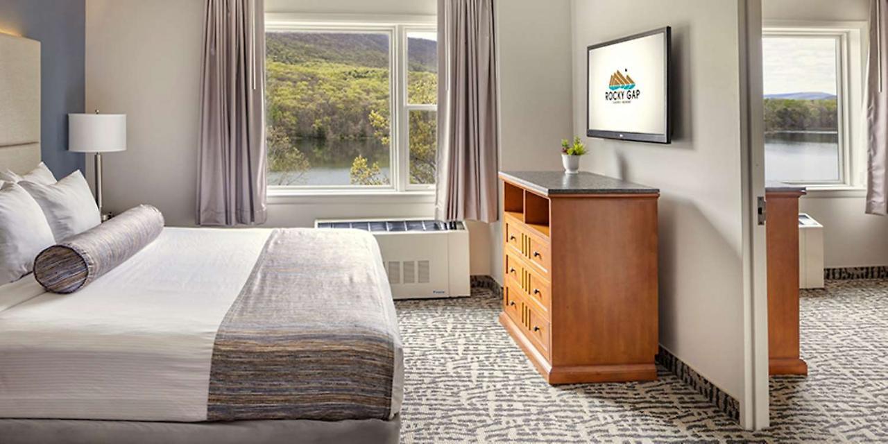 Rocky Gap Casino Resort Flintstone Экстерьер фото